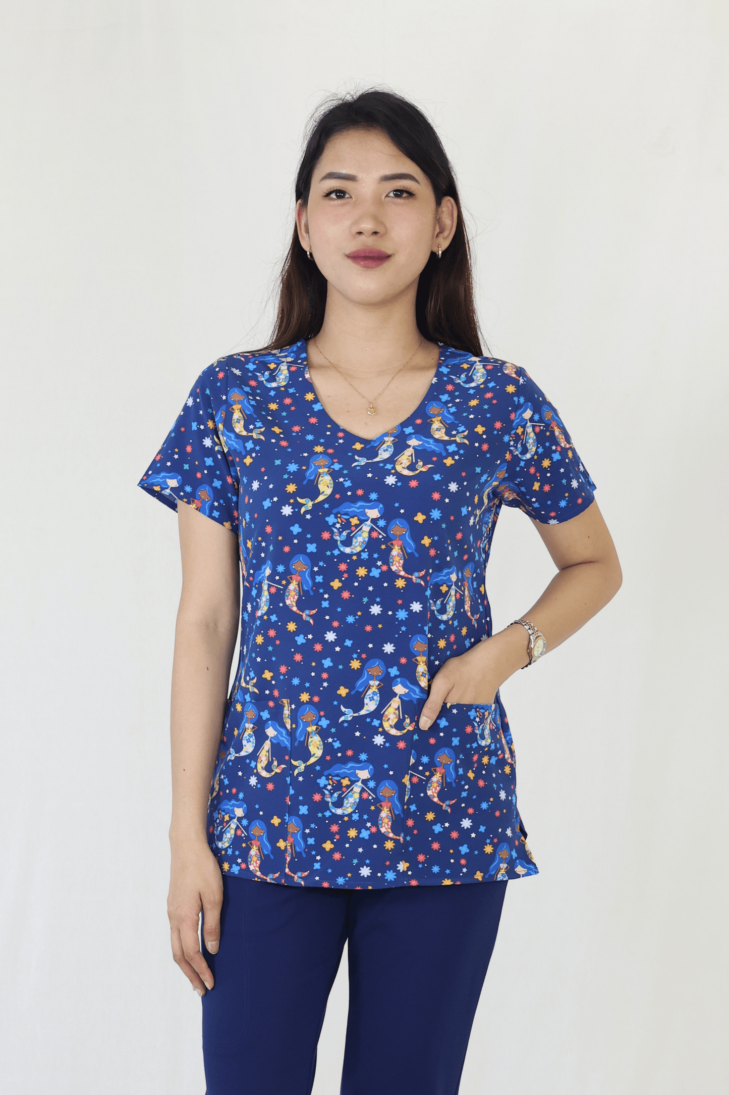Summer Splash - Zoe Chloe Performance V-Neck Print Scrub Top