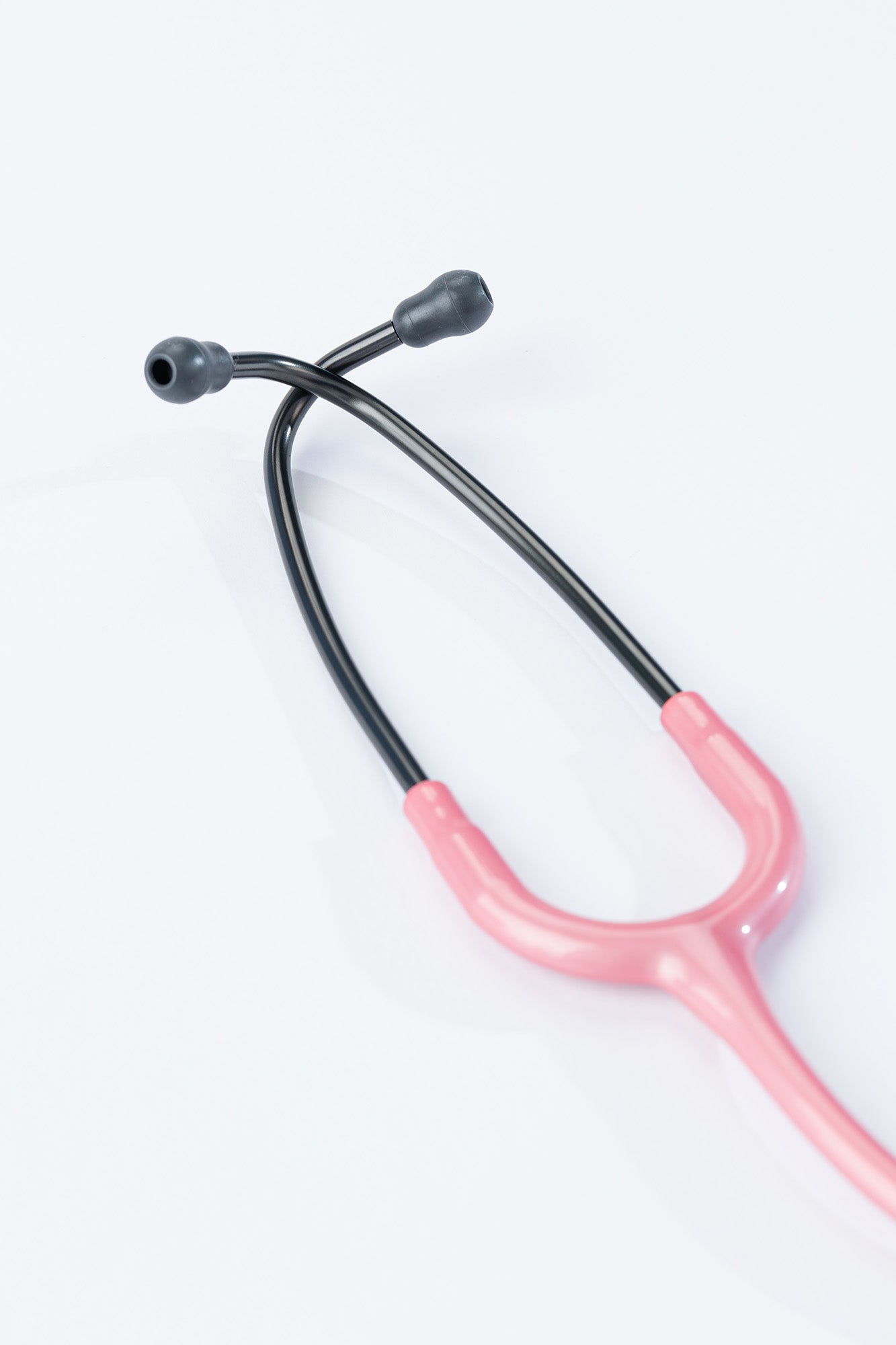 3M™ Littmann® Classic III™ Monitoring Stethoscope, Mirror Chest piece, Pearl Pink Tube, Pink Stem and Smoke Headset, 5962