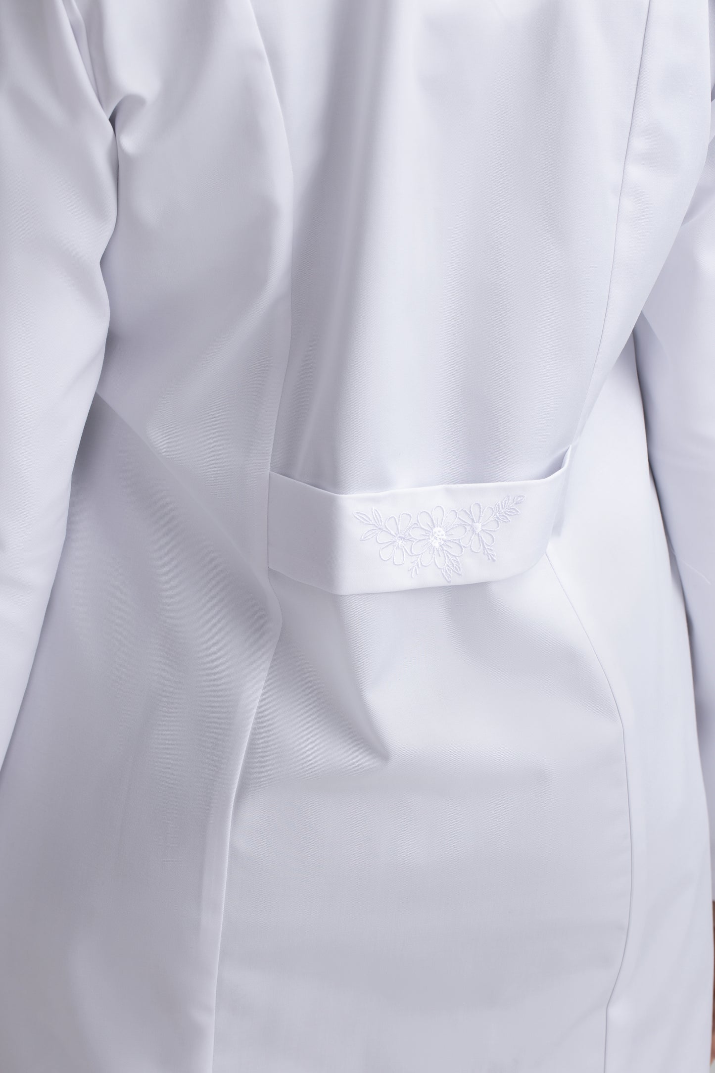 Narjes Women's Embroidered Lab Coat