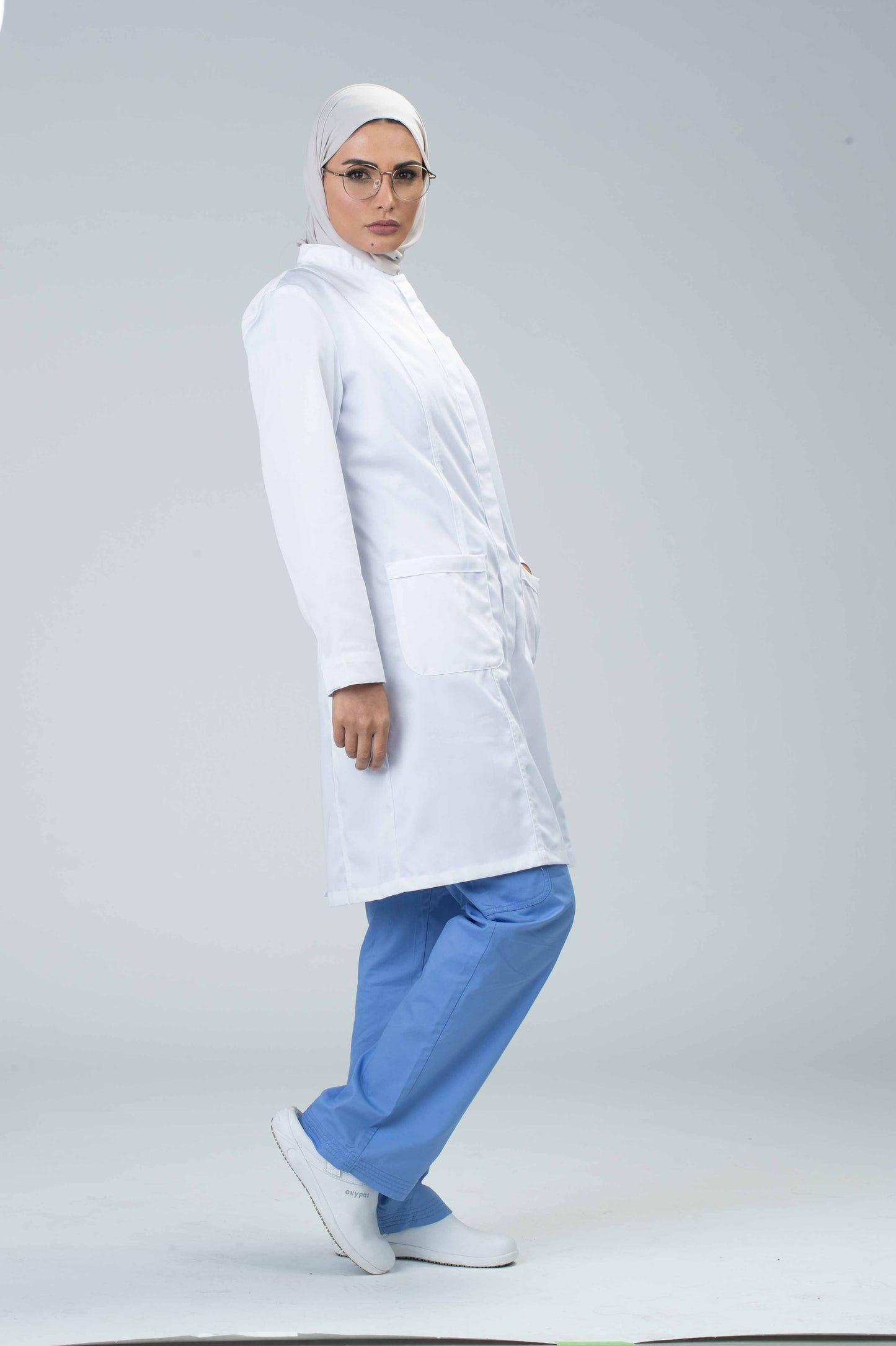 Linda Women's Semi Fitted Labcoat