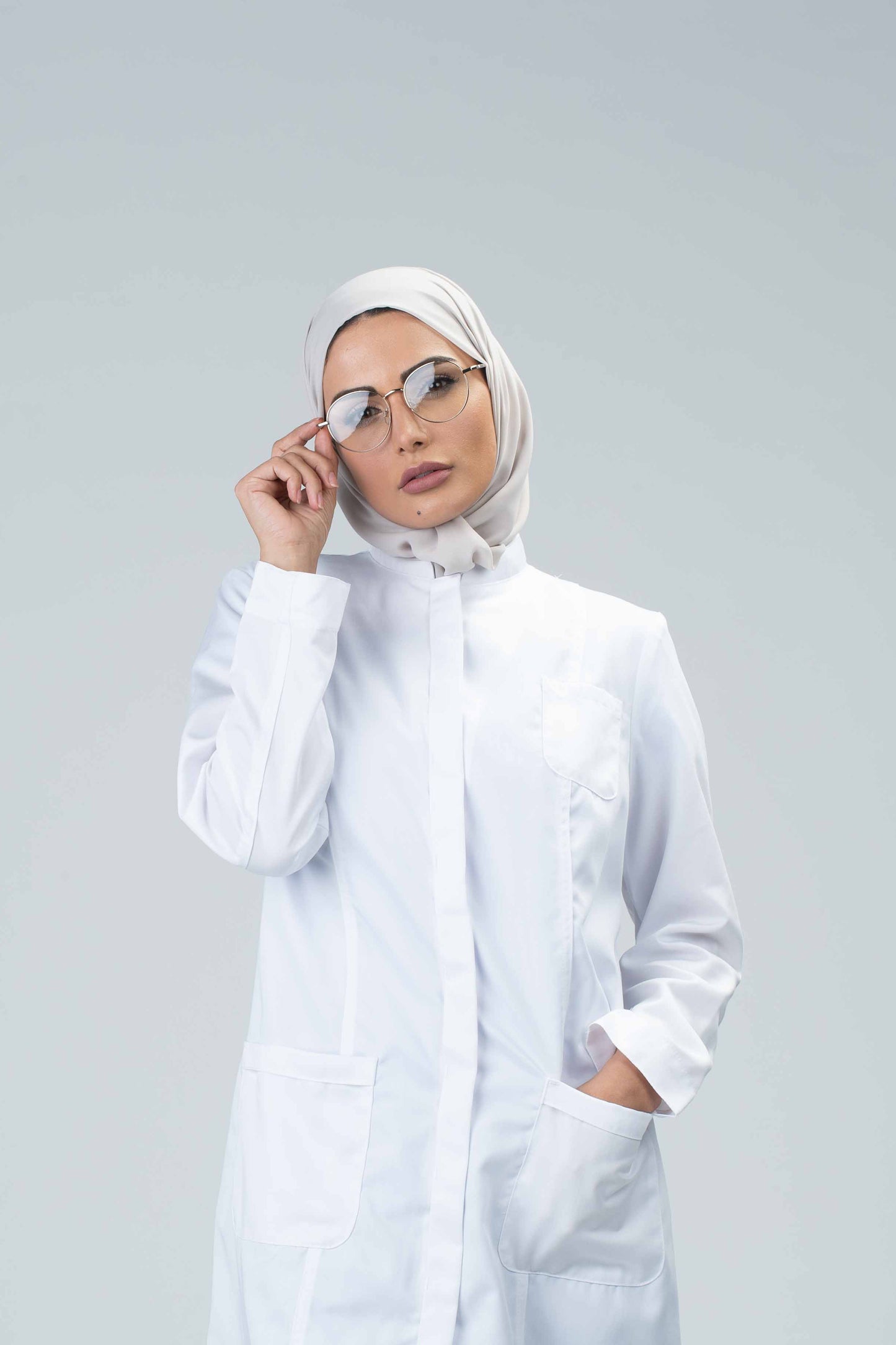 Linda Women's Semi Fitted Labcoat