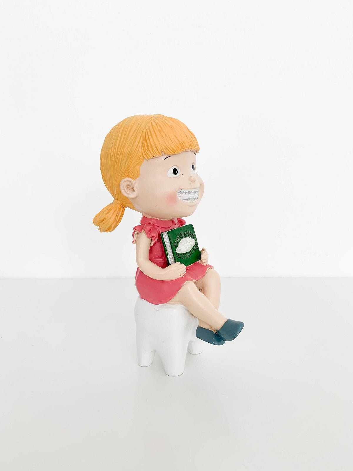 How To Protect Teeth(Girl) Figurine