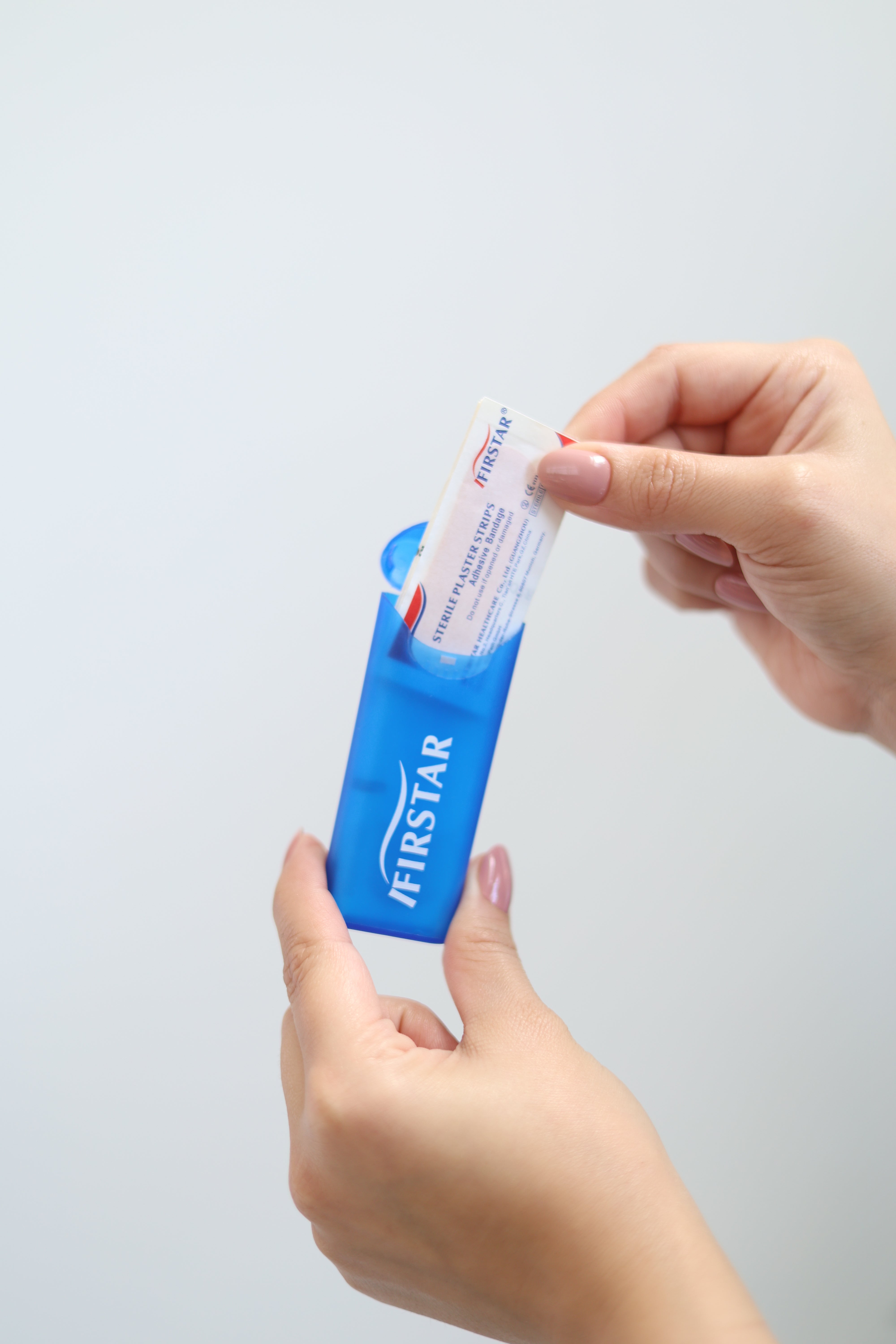 First Aid Band Mini Wound Plaster | Scrubs & Clogs – SCRUBS AND CLOGS