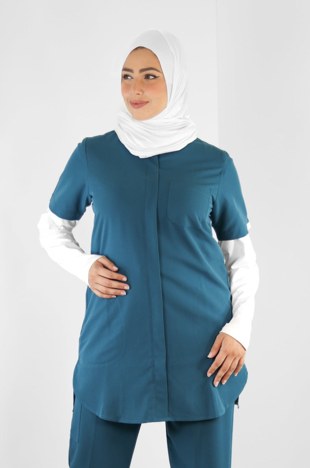Aya Women’s Longline Scrub Set – Style Meets Comfort