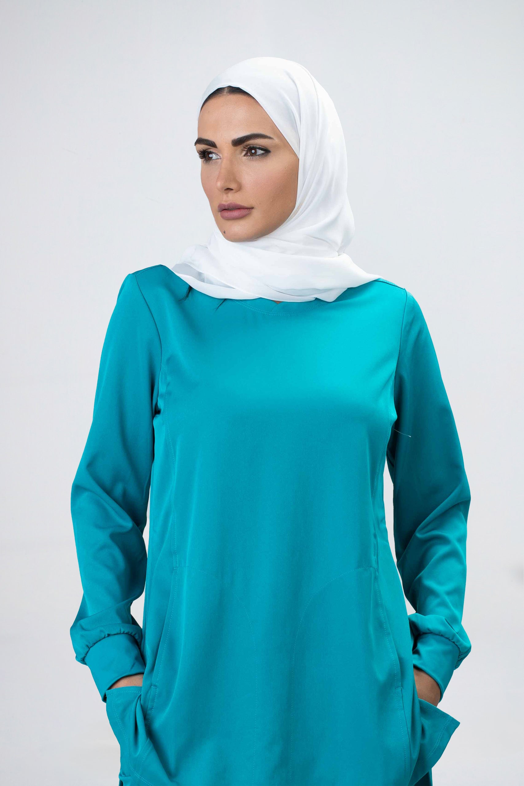 files-fatimarebecca-scrubset-teal4-jpg