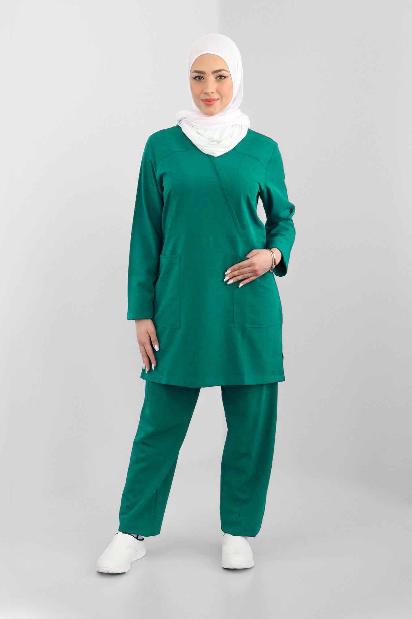 Hiba Women's Long Sleeve Scrub Set