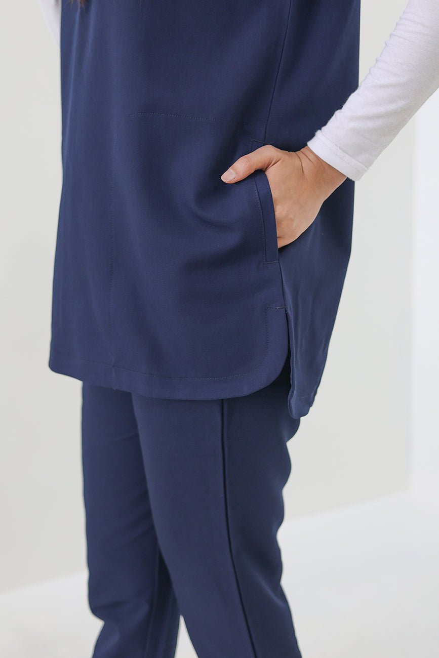 Sama Women’s Jogger Scrub Set – Modern, Sleek, and Comfortable