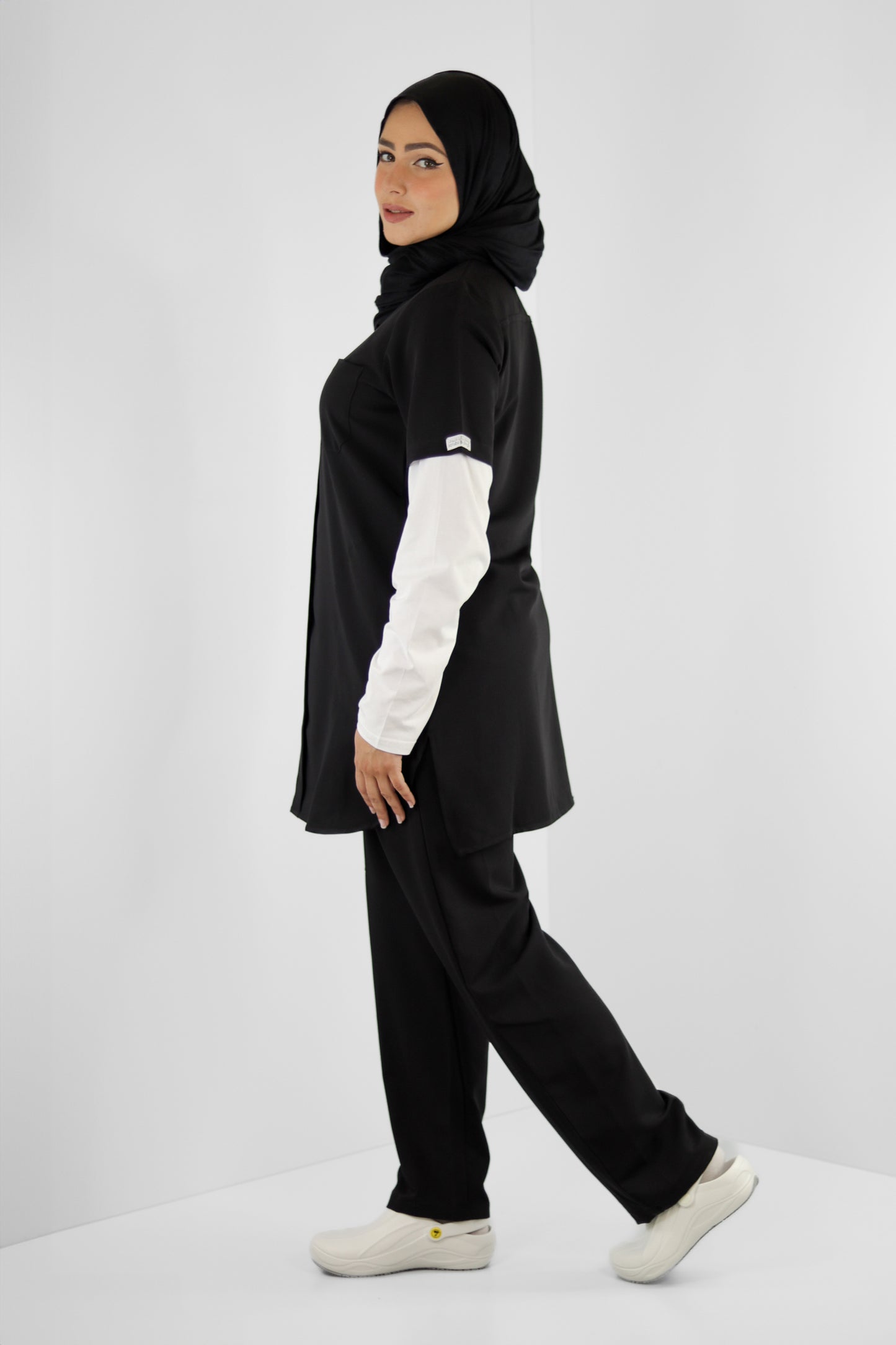 Aya Women’s Longline Scrub Set – Style Meets Comfort