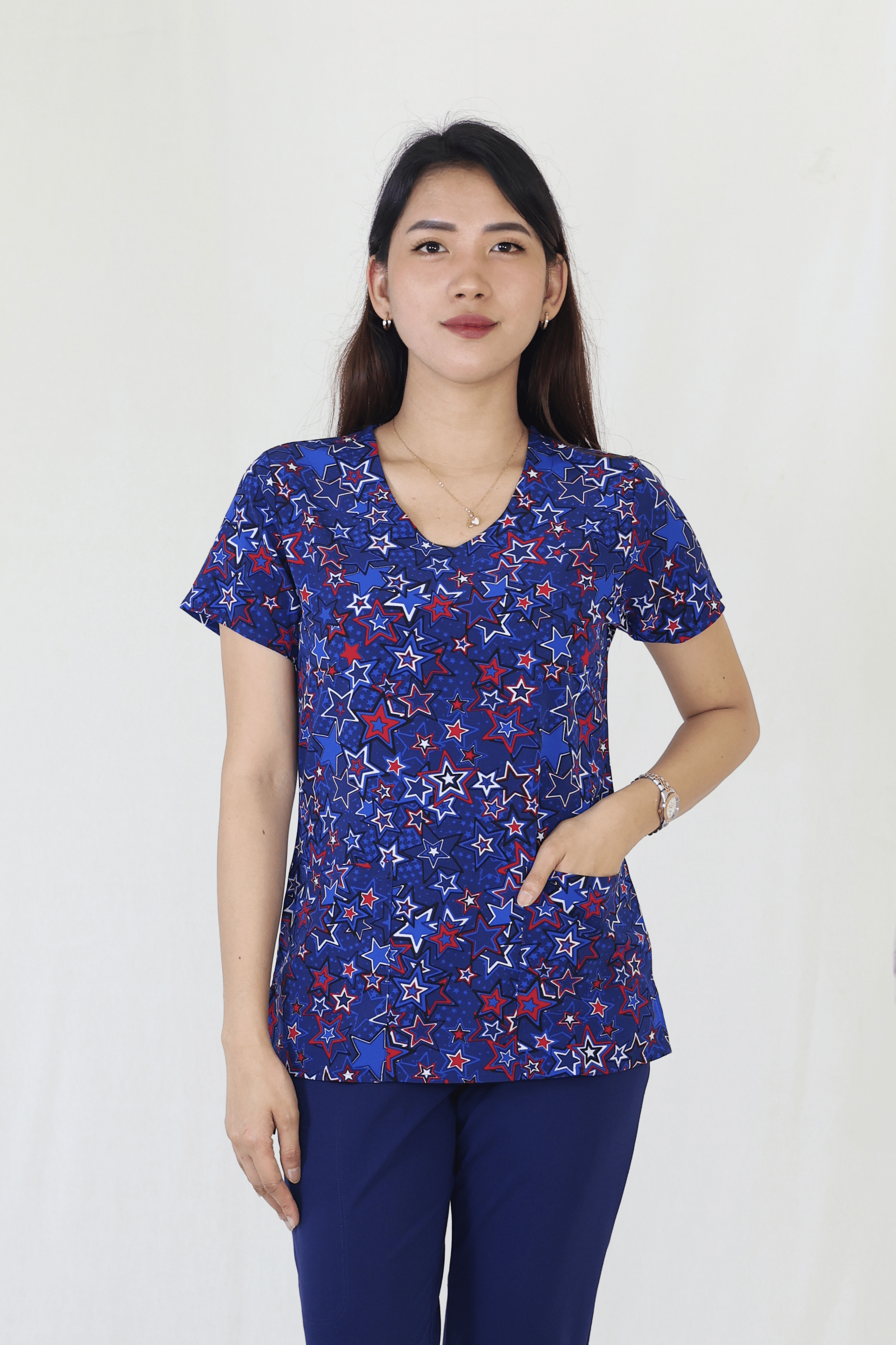 files-red-white-bloom-zoe-chloe-performance-v-neck-print-png