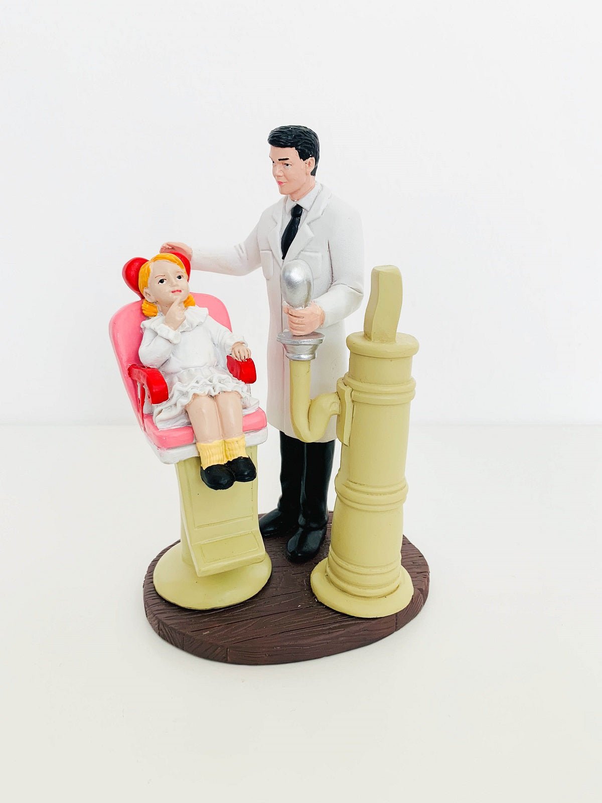 Dentist On Duty Figurine