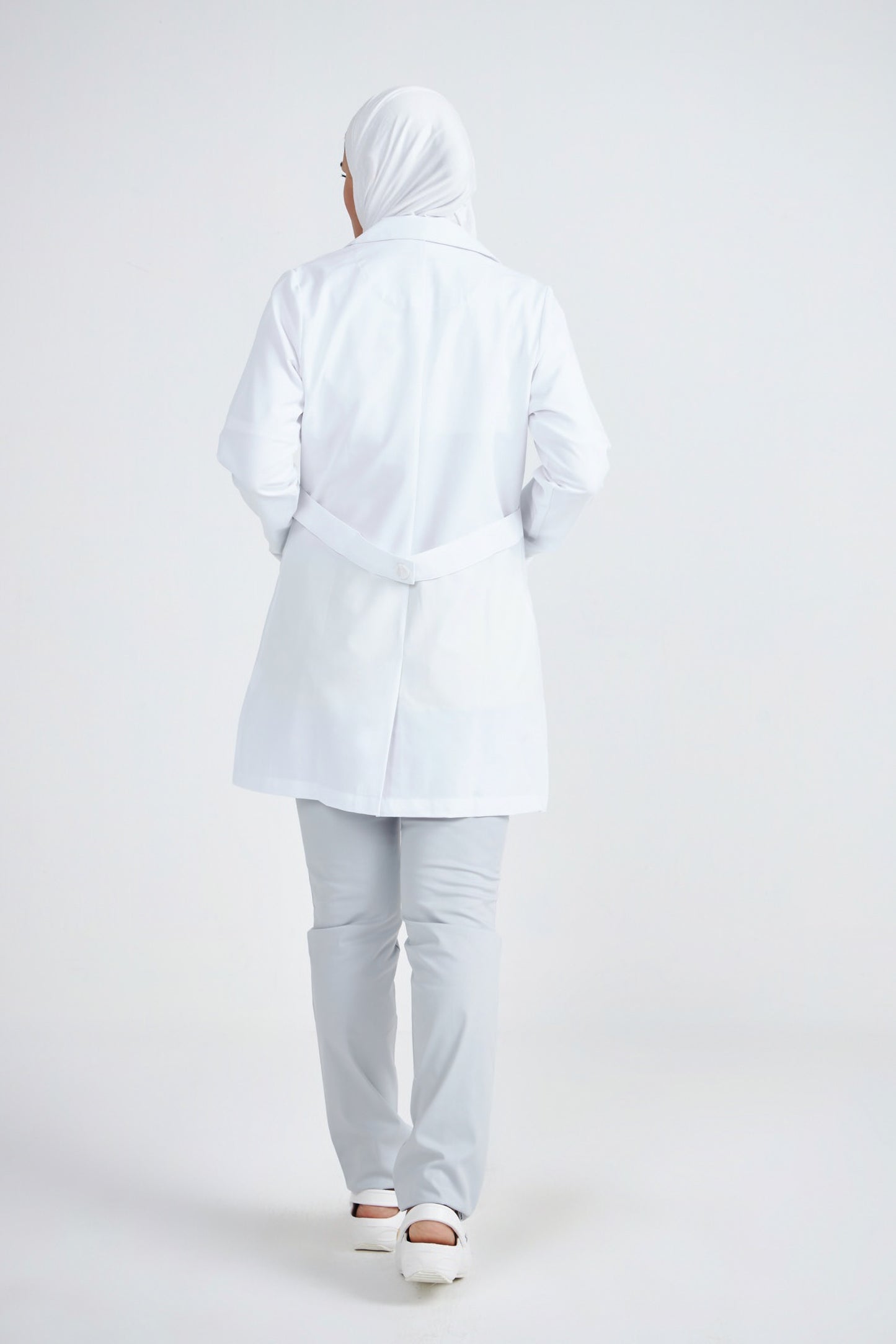 Grey's Anatomy Signature Women's 32" Labcoat 2405