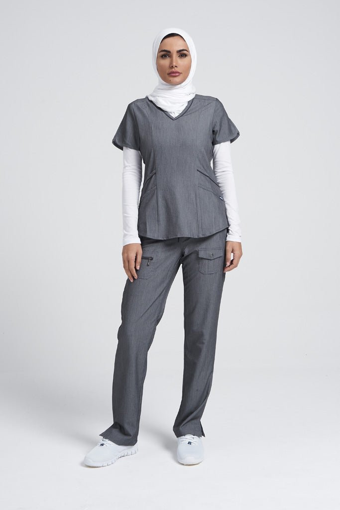 ادار برو - مجموعة اسكرب حديث للنساء برقبة على شكل حرف V P7002-P4100