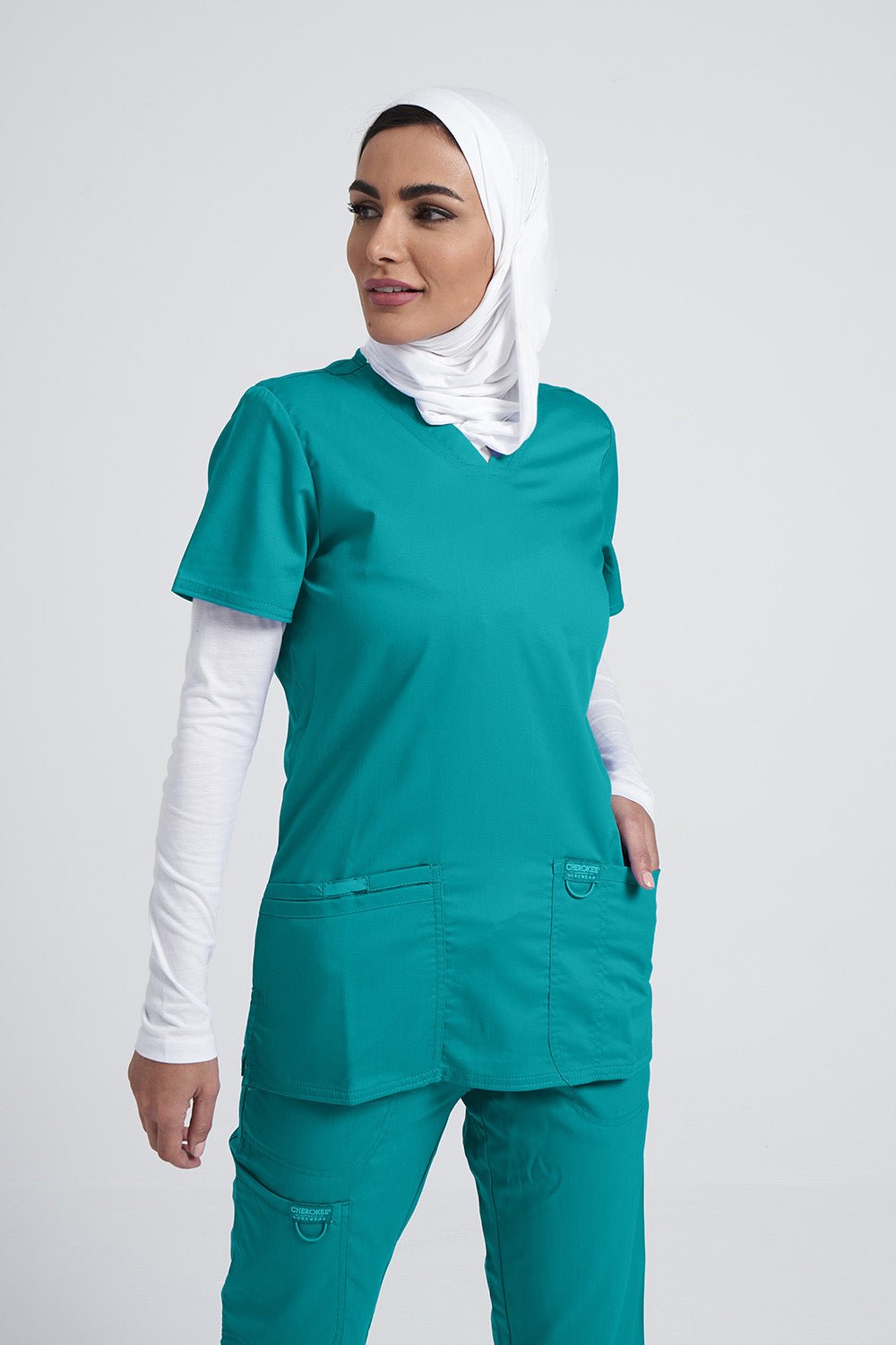 طقم نسائي برقبة على شكل V متوسط الارتفاع WW105-WW620