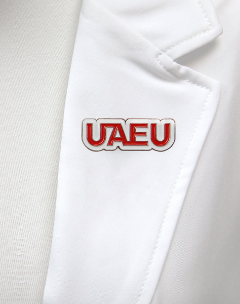 دبوس شعار جامعة الإمارات العربية المتحدة