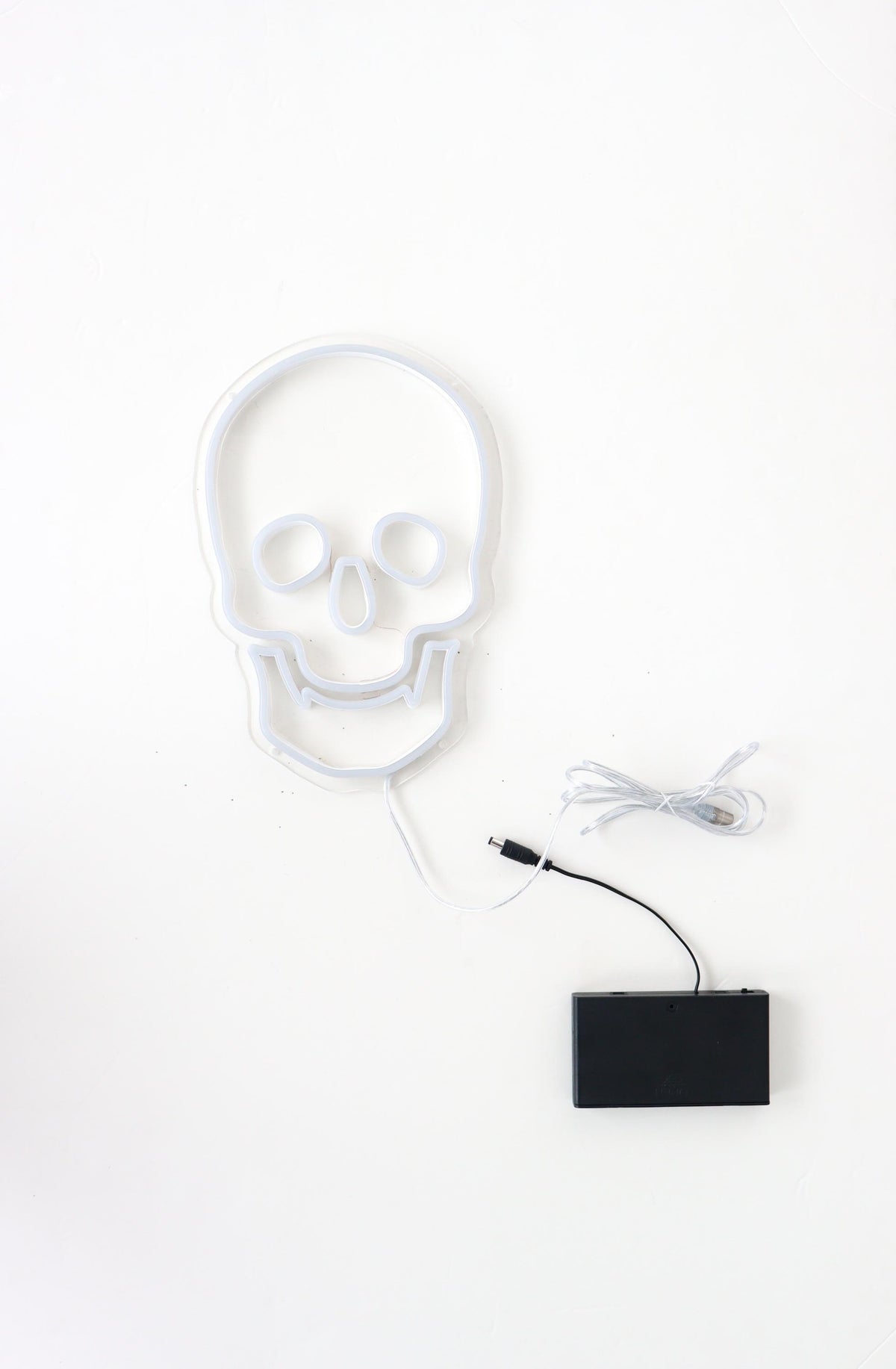 Anatomy Skull Shaped Neon Light, second view