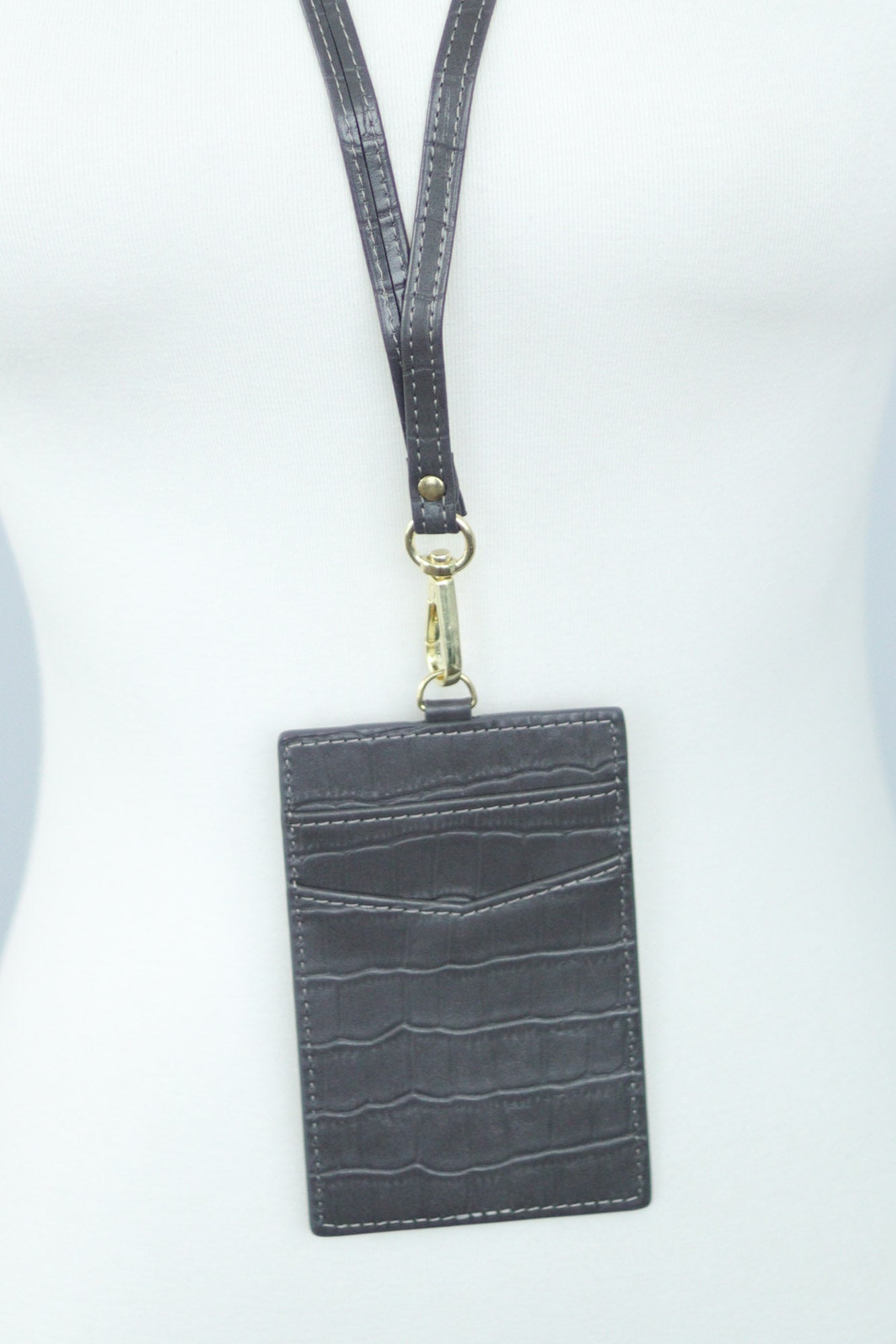 products-crocodile-leather-id-wallet-lanyard-seventh-view-jpg