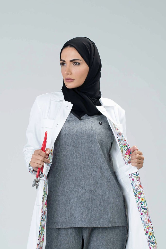 GENEVA Modern labcoat with 4 pocket and floral accent details