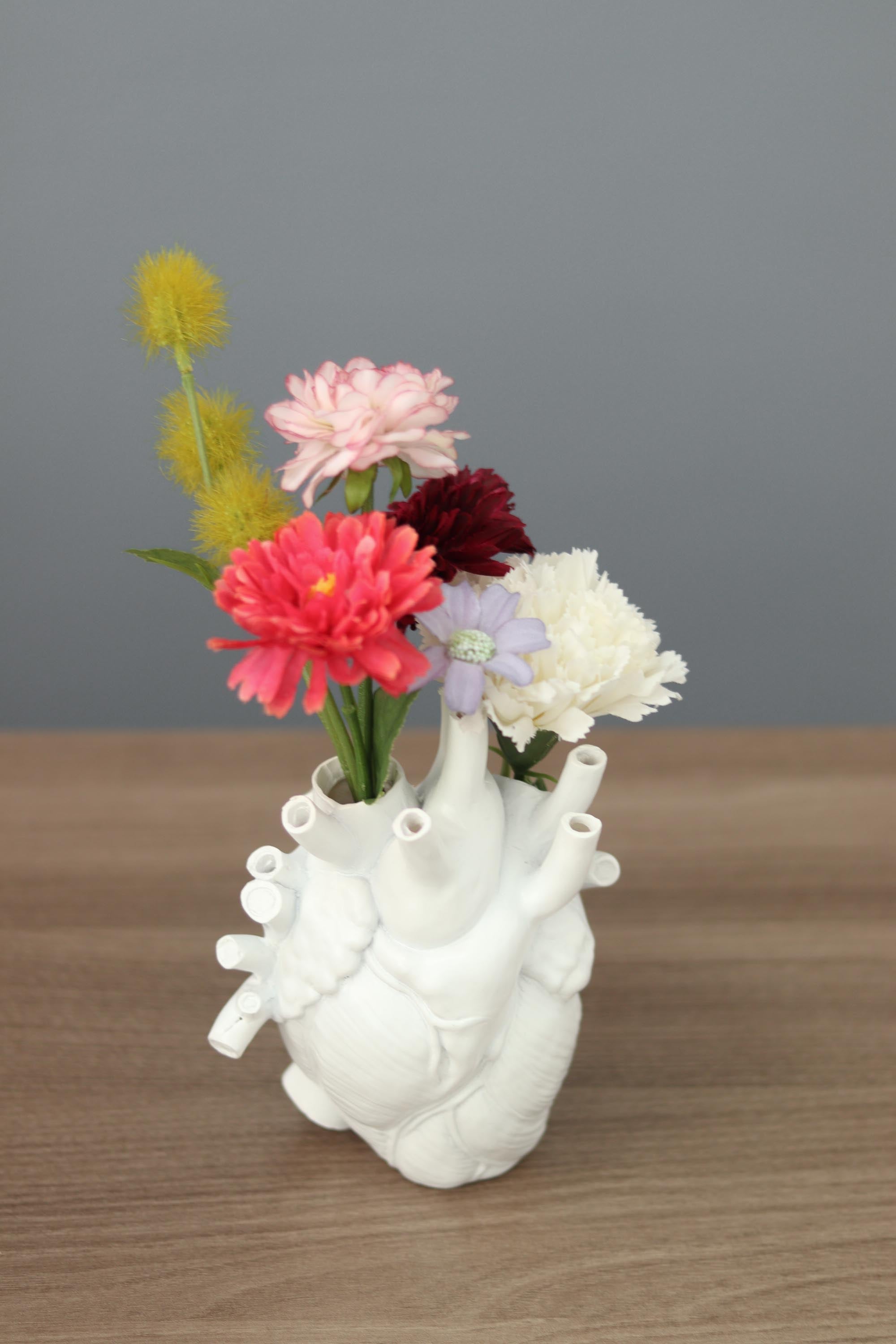 products-heart-vase-second-view-jpg