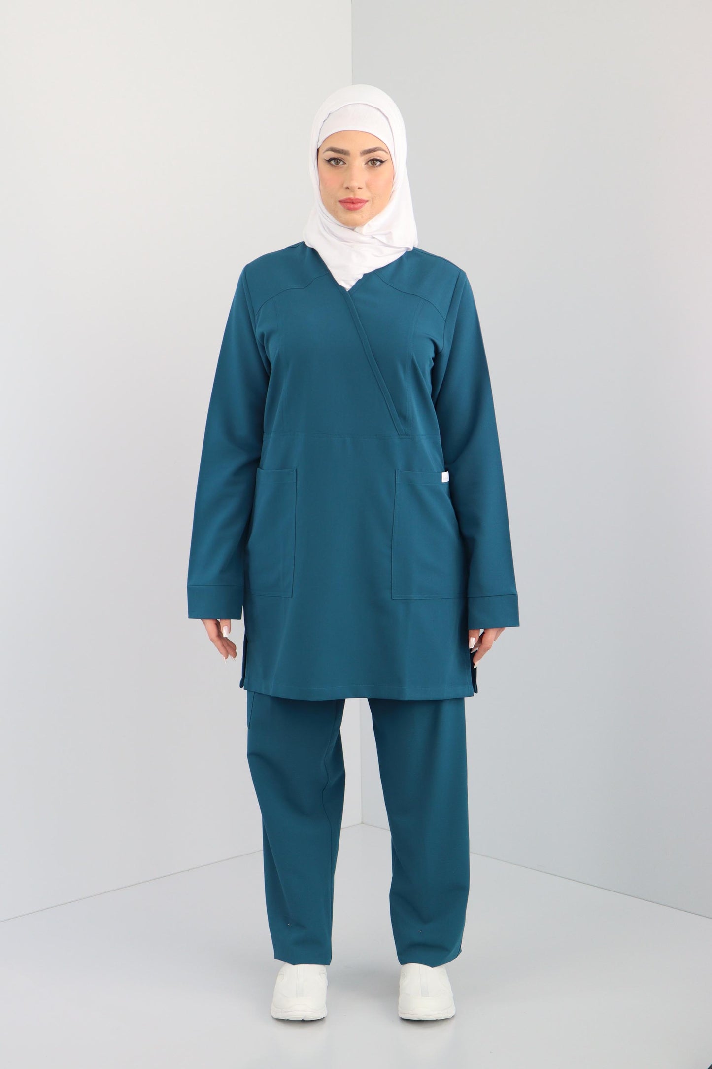 Hiba Women's Long Sleeve Scrub Set