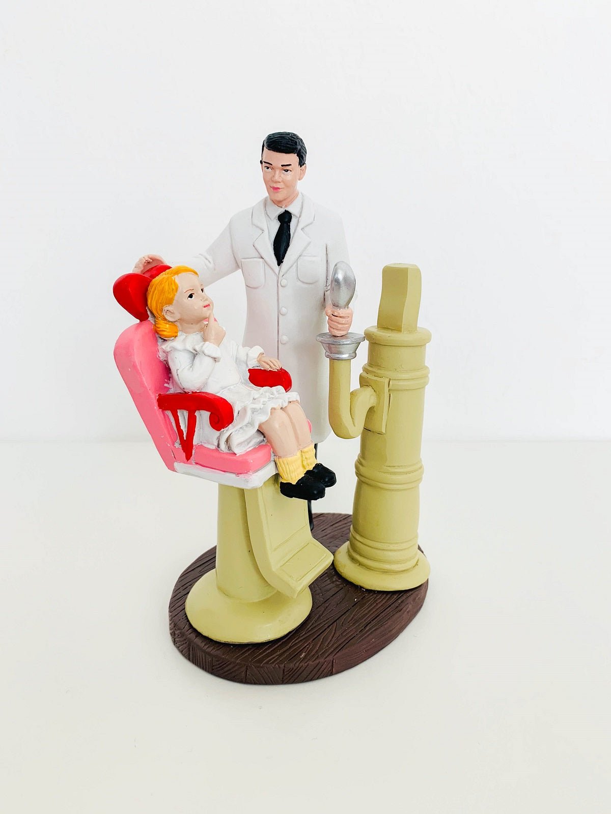 Dentist On Duty Figurine